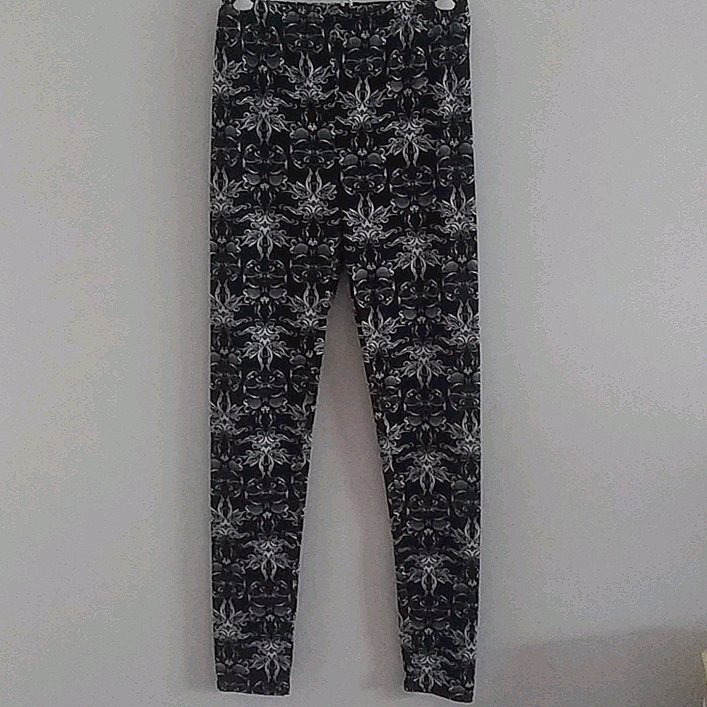 YPP soft fabric elastic waist leggings OS